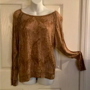 Nine West Vintqge America Brand, long sleeved shirt, size petite medium.